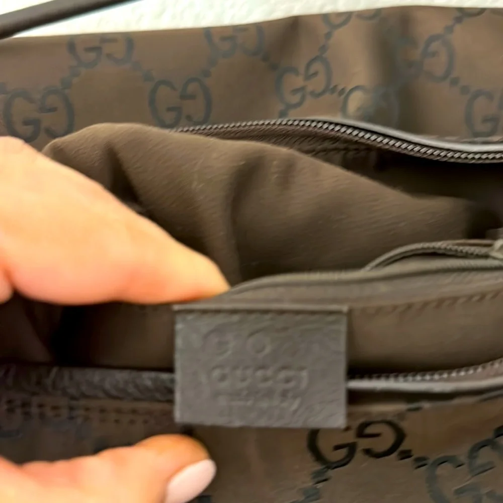 Authentic Gucci Hobo handbag - Picture 7 of 8